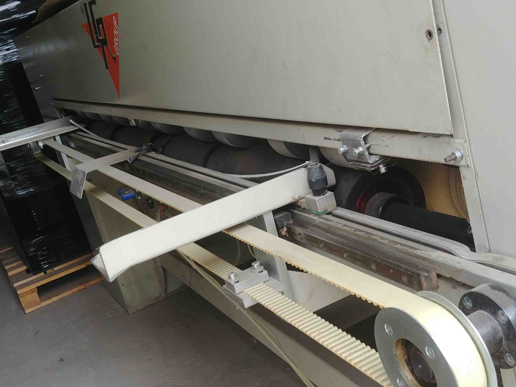 Impianto di imballaggio a cartone LCR - CNC - cod. 14 Particolare del rullo superiore