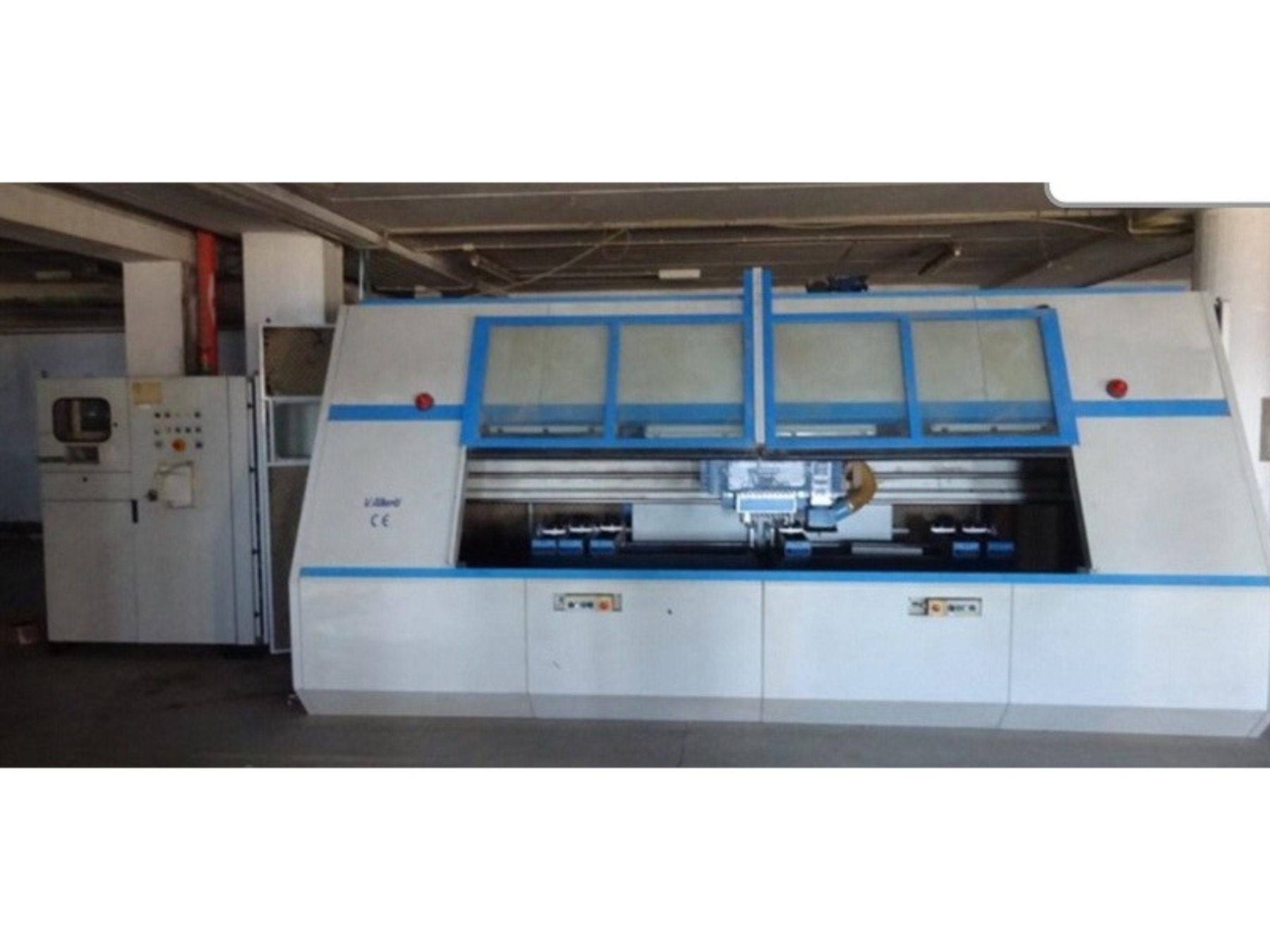 Centro di lavoro a CNC V.ALBERTI mod. FORMAT 90 - cod.103 con copertura in vetro trasparente