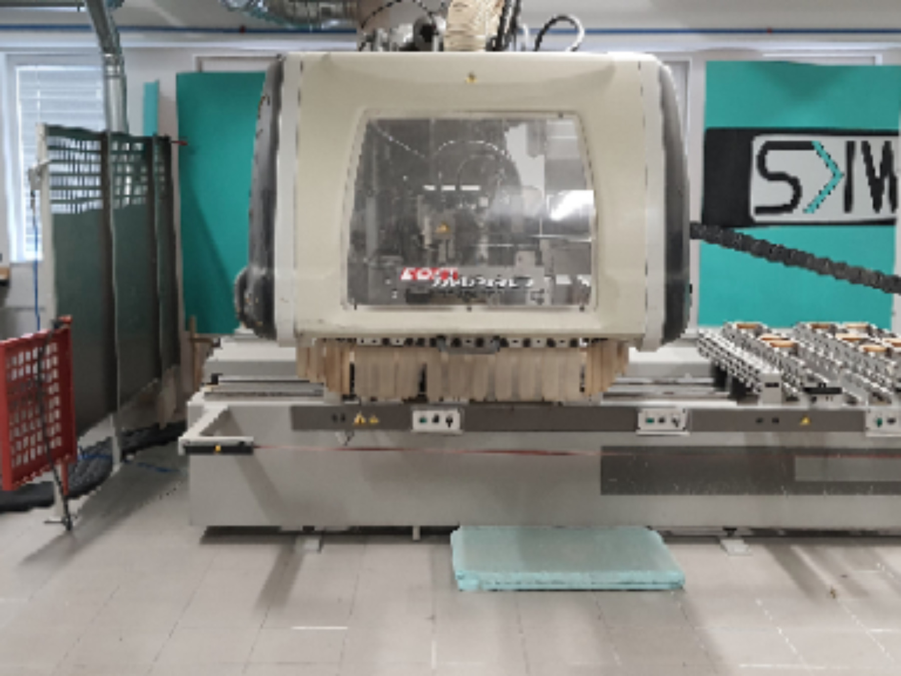 CENTRO DI LAVORO MORBIDELLI CNC mod. AUTHOR 504 Soft Impact - cod. 113 con finestra di protezione in vetro