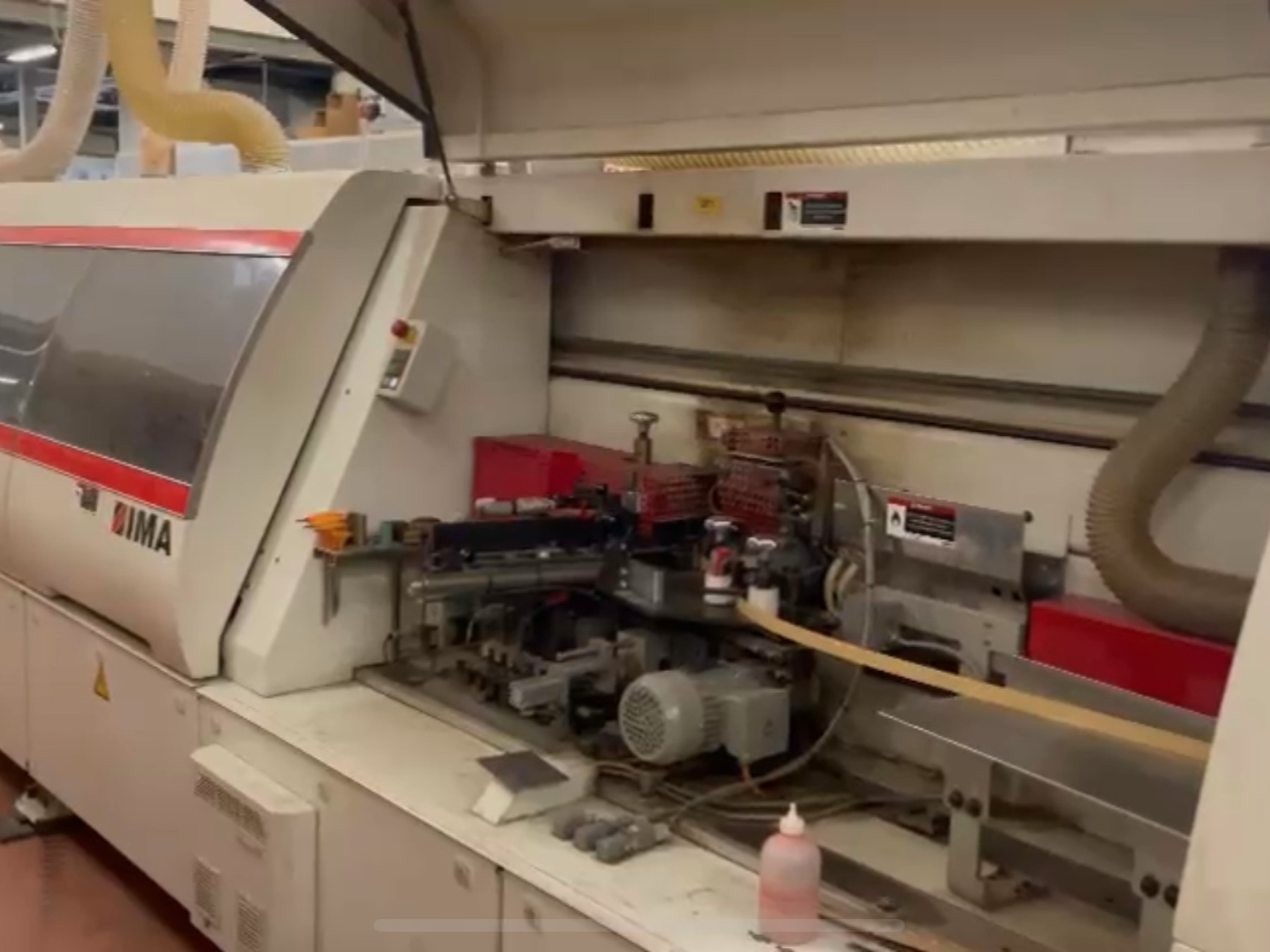 Bordatrice monolaterale IMA mod. ADVANTAGE 550 - cod. 41 con copertura in plastica e controllo digitale