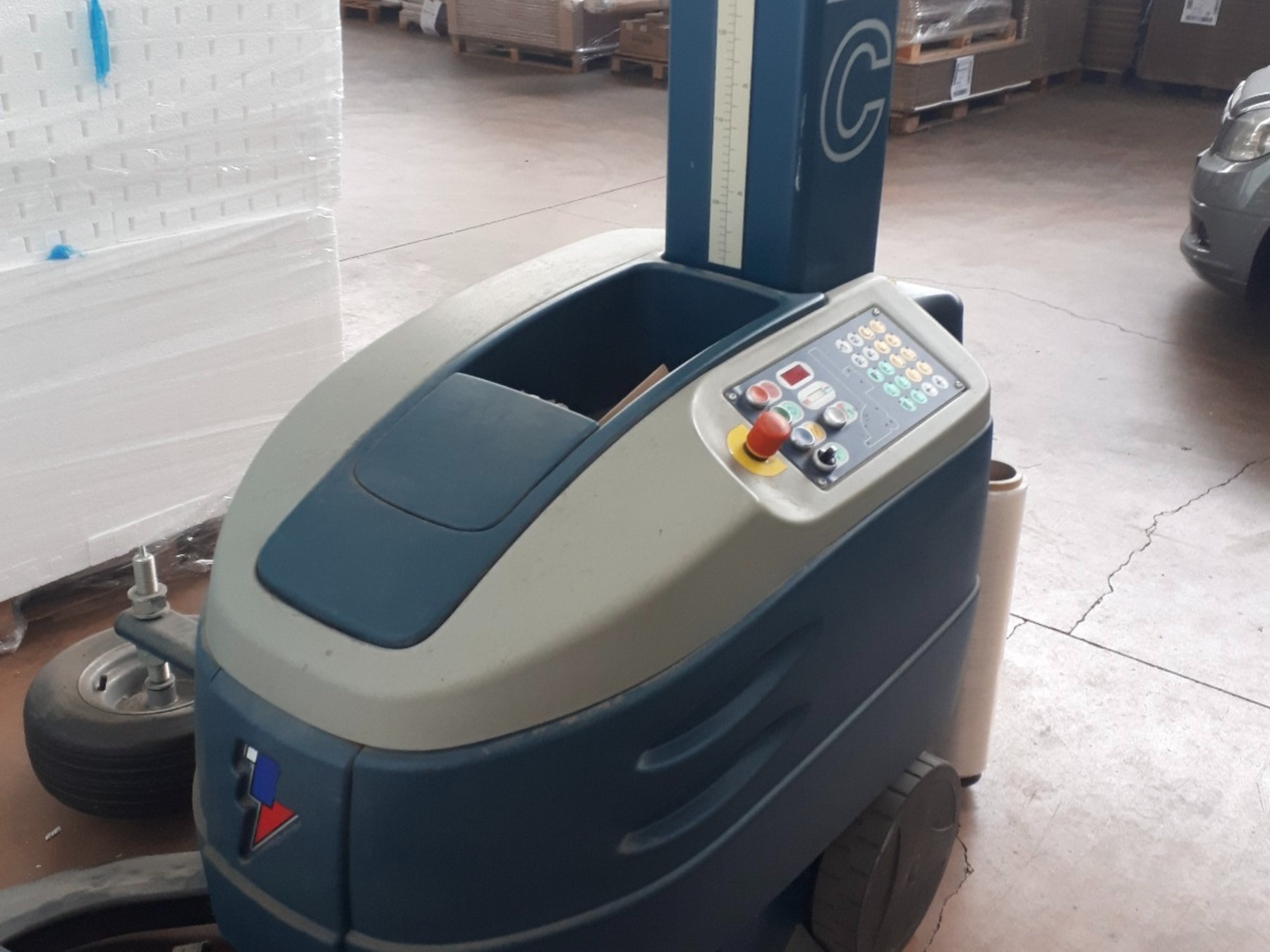 ROBOT AVVOLGITORE AUTOMATICO con pannello di controllo